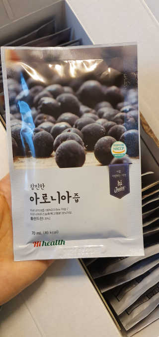 [하이헬스] 원물맛이 그대로~ 참진한 아로니아즙 30포 — 3점을 준 리뷰어가 2019년 12월 올린 사용 사진