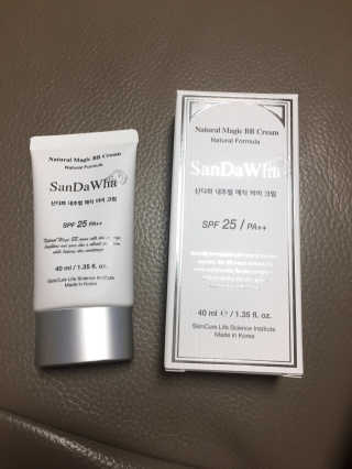 [스킨큐어] 산다화 내추럴 매직 비비 크림 — 4점을 준 리뷰어가 2019년 6월 올린 사용 사진
