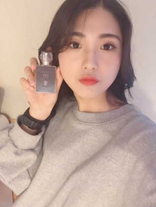 글입다 공방 윤동주 별 헤는 밤 북퍼퓸 30ml — 4.5점을 준 리뷰어가 2019년 5월 올린 사용 사진