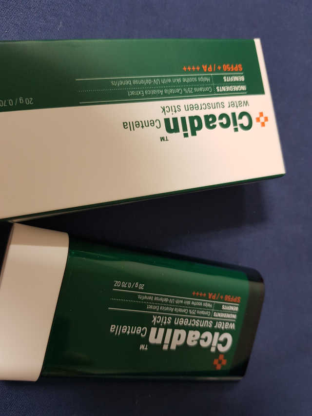 [미샤] 시카딘 센텔라 물스틱 선 SPF 50+ PA++++ 리뷰 사진