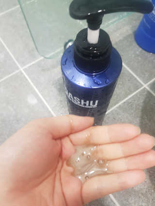 다슈코리아 다슈 데일리 단백질 한방 두피 골드 샴푸 500ml — 5점을 준 리뷰어가 2020년 3월 올린 사용 사진