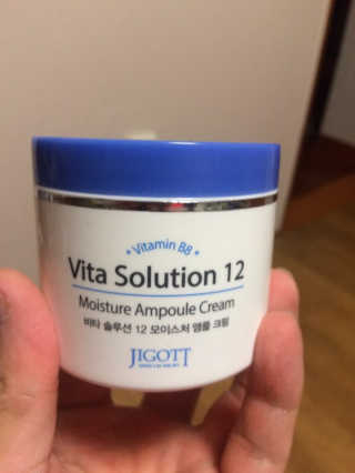 지고트 비타솔루션12 모이스처 앰플 크림 100ml — 4.5점을 준 리뷰어가 2019년 6월 올린 사용 사진