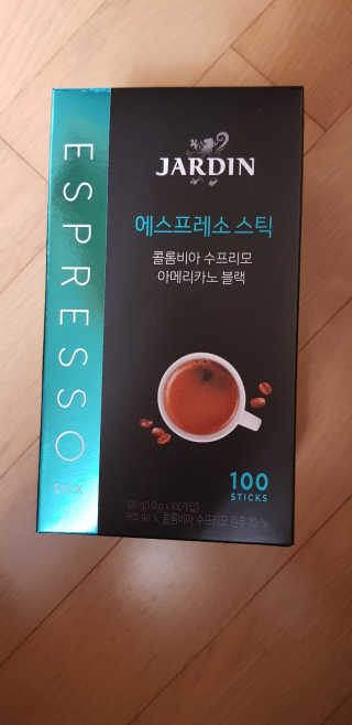 (주)쟈뎅 쟈뎅 에스프레소 스틱 아메리카노 블랙 — 5점을 준 리뷰어가 2018년 10월 올린 사용 사진