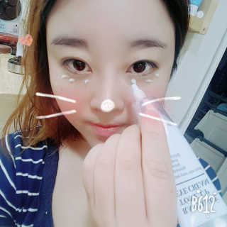 보나쥬르 래디언스 톤업 아이크림 30ml — 5점을 준 리뷰어가 2018년 8월 올린 사용 사진