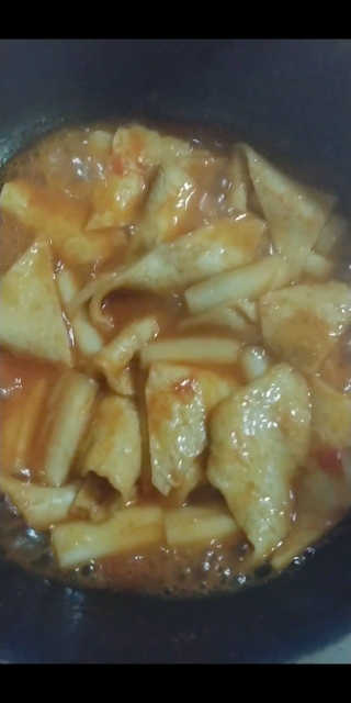 홍대미미네국물떡볶이 [홍대미미네]오리지널 국물 떡볶이4팩 + 라면사리 — 5점을 준 리뷰어가 2019년 4월 올린 사용 사진