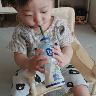 남양유업 [ 아인슈타인 ] 머리가 마시는 아인슈타인 킨더밀쉬 — 5점을 준 리뷰어가 2020년 3월 올린 사용 사진