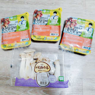뜰아채유통 춘천닭갈비덮밥소스와 머쉬마루 버섯 — 4.33점을 준 리뷰어가 2018년 12월 올린 사용 사진