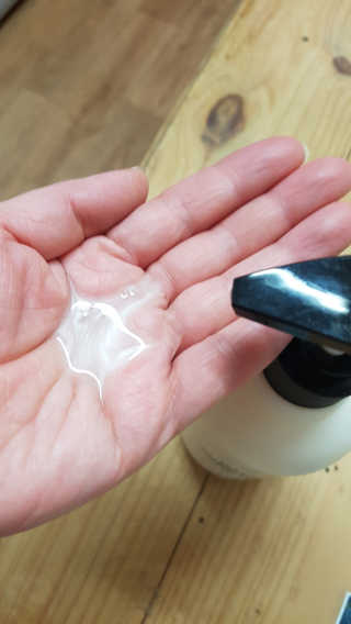 (주)에네스티 내추럴 촉촉  오트밀 바디워시 500ml — 4점을 준 리뷰어가 2019년 10월 올린 사용 사진
