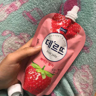 데르뜨 떠먹는 과일 3종, 짜먹는 과일 2종 총 10개 체험 — 5점을 준 리뷰어가 2020년 3월 올린 사용 사진