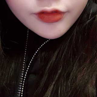 [블랙루즈] 에어 핏 벨벳 틴트 시즌2 中 택1+랜덤1 — 4.17점을 준 리뷰어가 2018년 10월 올린 사용 사진
