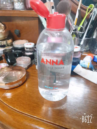 솔테라피 안나 트러블 토너 300ml — 5점을 준 리뷰어가 2019년 4월 올린 사용 사진