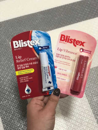 블리스텍스 립 릴리프 크림 립밤, 립 바이브런스 립밤 — 3.83점을 준 리뷰어가 2018년 11월 올린 사용 사진