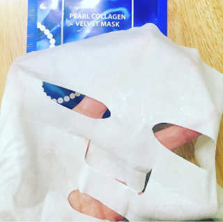 Pearl Collagen Velvet Mask 1 BOX by YVESOM — 4점을 준 리뷰어가 2019년 2월 올린 사용 사진