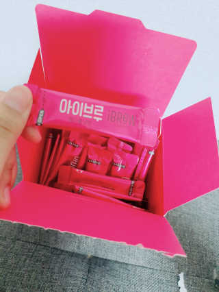 한국맥널티 아이브루 헤이즐넛향 100T — 5점을 준 리뷰어가 2019년 10월 올린 사용 사진