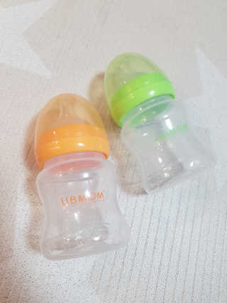 유비맘 신생아젖병 120ml 트리플팩_ 젖꼭지 포함 — 4점을 준 리뷰어가 2020년 1월 올린 사용 사진