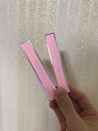 [블랙루즈] 펄블리 아이 글리터 2종 — 4.5점을 준 리뷰어가 2018년 11월 올린 사용 사진