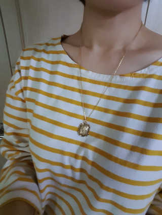 쥬얼카운티 92.5 Silver Byzantine Coin Pendant Necklace — 4.67점을 준 리뷰어가 2018년 11월 올린 사용 사진