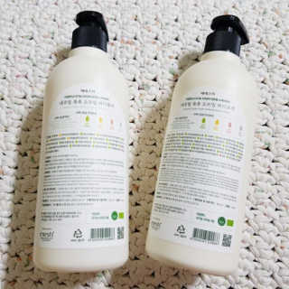 (주)에네스티 내추럴 촉촉  오트밀 바디워시 500ml — 5점을 준 리뷰어가 2019년 10월 올린 사용 사진