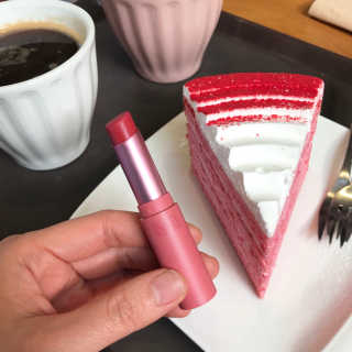 [블랙루즈] 로즈 벨벳 립스틱 택1+랜덤1 — 5점을 준 리뷰어가 2019년 1월 올린 사용 사진