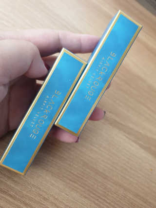[블랙루즈] 에어 핏 벨벳 틴트5 1+1 — 5점을 준 리뷰어가 2019년 11월 올린 사용 사진