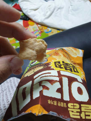 꼬북칩 달콩인절미맛 12봉지 — 5점을 준 리뷰어가 2019년 11월 올린 사용 사진