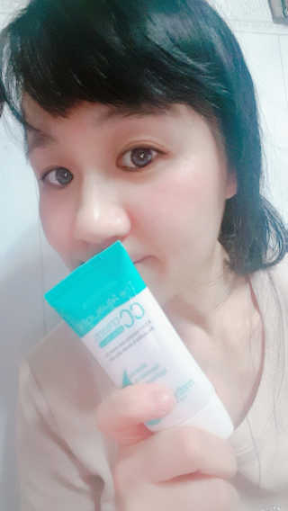 마더메이드 더 아쿠아라이트 CC크림 SPF50+ PA+++ — 5점을 준 리뷰어가 2019년 4월 올린 사용 사진