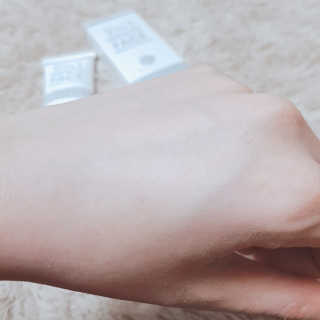피움 스킨바리스타 2in1 화이트 페이스 퍼펙션 50ml — 3.67점을 준 리뷰어가 2018년 11월 올린 사용 사진