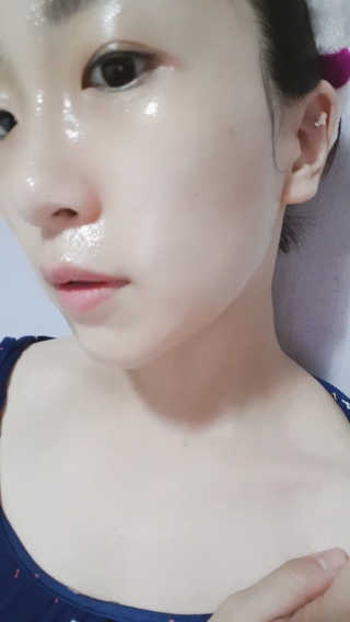 메르셀 샤르르마스크 메르셀 샤르르 마스크 멜팅 콜라겐 — 5점을 준 리뷰어가 2018년 9월 올린 사용 사진