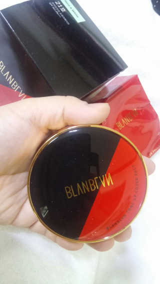 BLANBLVN 블랑블랑 톤업 커버팩트 3RX — 4점을 준 리뷰어가 2017년 10월 올린 사용 사진