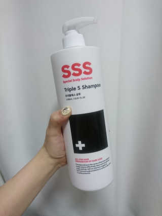 나실패밀리 트리플에스 탈모 샴푸 1000ml — 5점을 준 리뷰어가 2019년 4월 올린 사용 사진