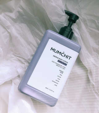 멈칫(MUMCHIT) 멜팅 바디로션 — 4점을 준 리뷰어가 2018년 12월 올린 사용 사진