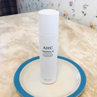 AHC 에이 에이치 씨 미니멀 10 워터리 에센스 — 4점을 준 리뷰어가 2018년 12월 올린 사용 사진