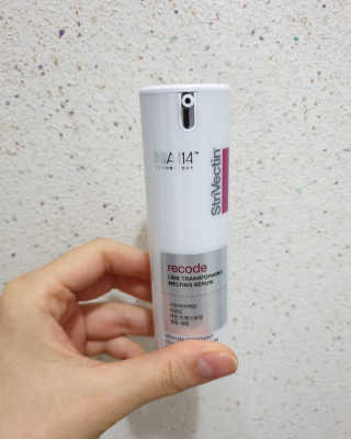 스트라이벡틴 리코드 라인 트랜스포밍 멜팅세럼 30ml — 3.5점을 준 리뷰어가 2019년 11월 올린 사용 사진