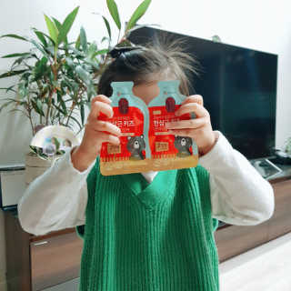 한삼근 블랙라벨 CJ헬스케어 한삼근 키즈 면역대장 2단계 — 5점을 준 리뷰어가 2019년 10월 올린 사용 사진