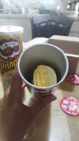 프링글스 프링골스 패키지 — 4.5점을 준 리뷰어가 2018년 6월 올린 사용 사진