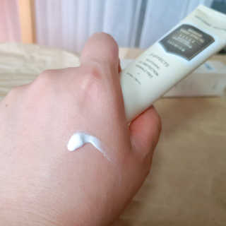 메이메리 쓰리이펙츠 모이스처 톤업크림 50ml — 3점을 준 리뷰어가 2019년 11월 올린 사용 사진