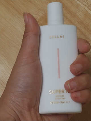 쥴라이Jullai 슈퍼 12 바운스 선 플루이드 SPF50+ PA++++ — 5점을 준 리뷰어가 2019년 7월 올린 사용 사진