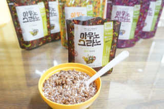 아우노그라노 오리지날, 진짜 베리, 진짜 카카오 — 5점을 준 리뷰어가 2018년 7월 올린 사용 사진