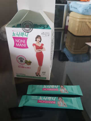 정찬우 꽐라만시 [띵보몰]건강환 습관 노니마니 스틱 1Box — 5점을 준 리뷰어가 2019년 4월 올린 사용 사진