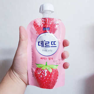 데르뜨 떠먹는 과일 3종, 짜먹는 과일 2종 총 10개 체험 — 5점을 준 리뷰어가 2020년 3월 올린 사용 사진