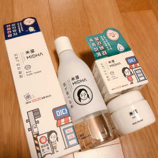 [미다] 쌀뜨물 세범 토너 + 쌀 크림 [지성,모든피부] — 5점을 준 리뷰어가 2019년 12월 올린 사용 사진