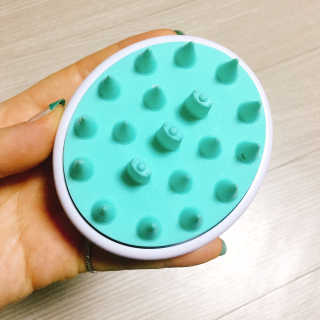 달리프 베러 퍼퓸 샴푸 1000ml 레이니데이 or 일랑로즈 — 4.5점을 준 리뷰어가 2019년 12월 올린 사용 사진