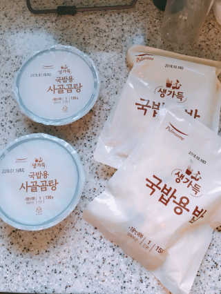 [풀무원] 사골곰탕국밥 황태해장국밥 — 4.17점을 준 리뷰어가 2018년 5월 올린 사용 사진