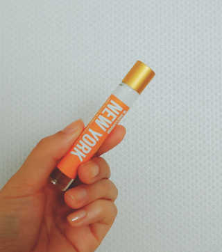 더블유드레스룸 롤 온 퍼퓸EDT 10ml — 3.67점을 준 리뷰어가 2018년 10월 올린 사용 사진
