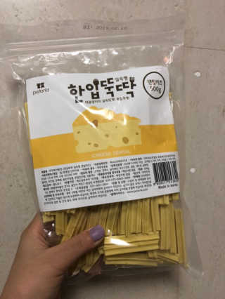 [펫토리아] BEST 한입뚝딱 실속형 강아지 덴탈껌 — 5점을 준 리뷰어가 2019년 2월 올린 사용 사진