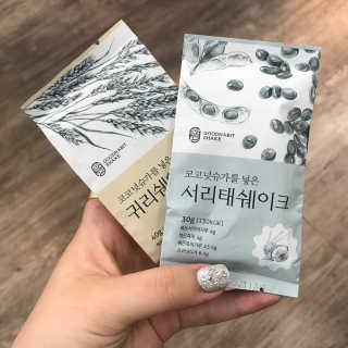 착한습관 귀리쉐이크와 서리태쉐이크 — 4.67점을 준 리뷰어가 2018년 8월 올린 사용 사진