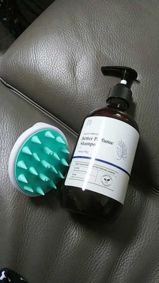 달리프 베러 퍼퓸 샴푸 1000ml 레이니데이 or 일랑로즈 — 4점을 준 리뷰어가 2019년 12월 올린 사용 사진
