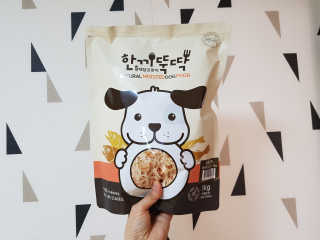 [펫토리아] 맛도 영양도 BEST 한끼뚝딱 강아지 사료 — 5점을 준 리뷰어가 2018년 12월 올린 사용 사진
