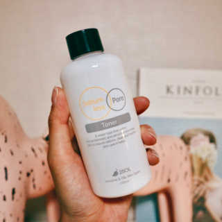 이솔화장품 이솔 세범 리스 포어 토너 200ml — 4.17점을 준 리뷰어가 2018년 8월 올린 사용 사진