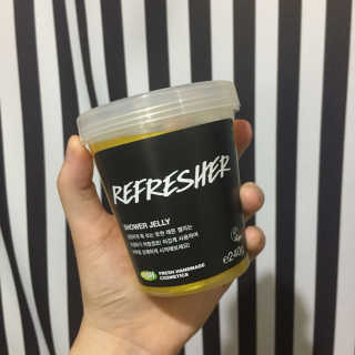 러쉬 샤워젤리 후쉬 240g 리프레셔 250g — 4점을 준 리뷰어가 2017년 7월 올린 사용 사진